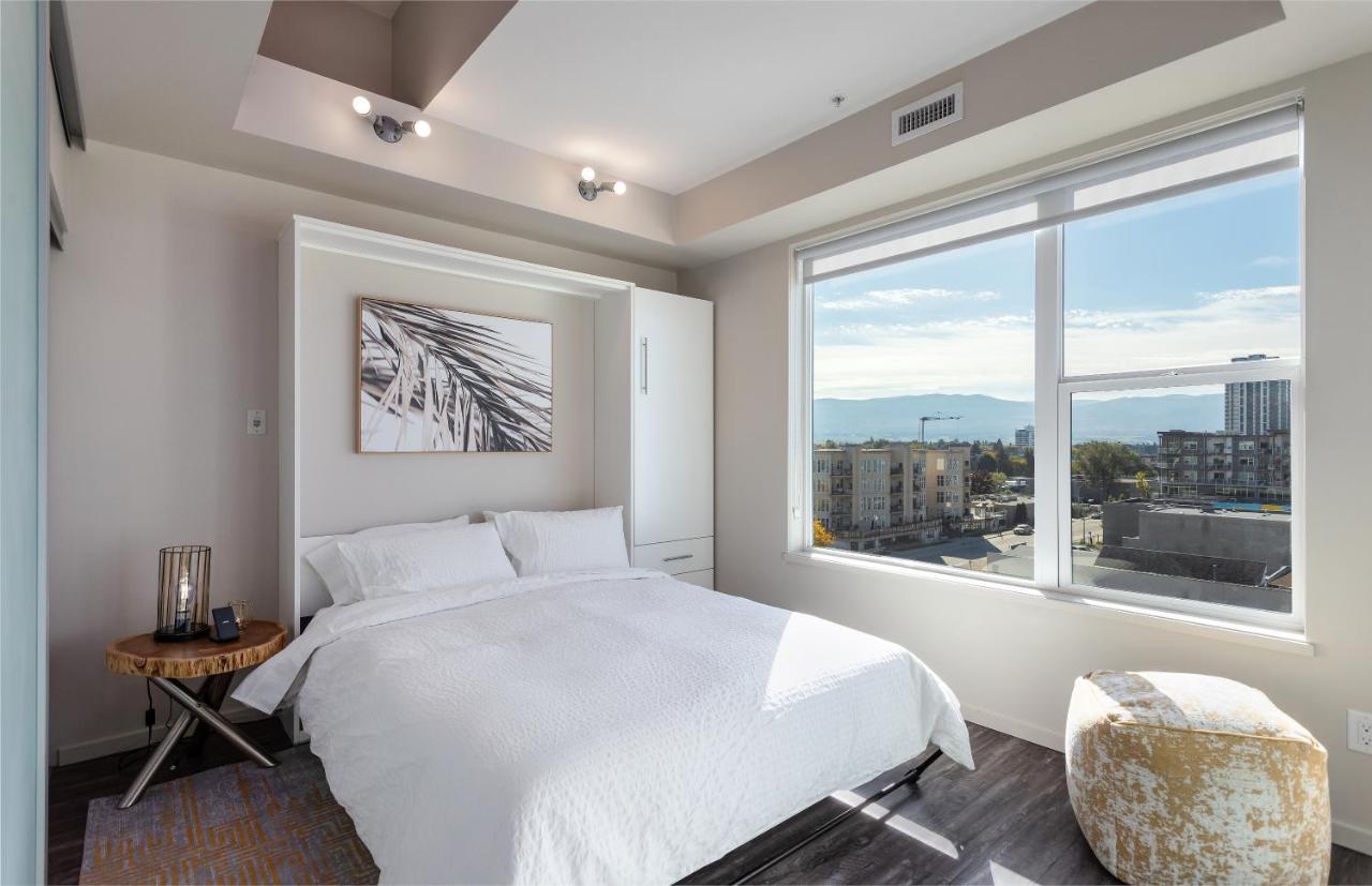 Corner Nest - Luxury Brand New Top Floor 2Bedroom Condo Kelowna Luaran gambar