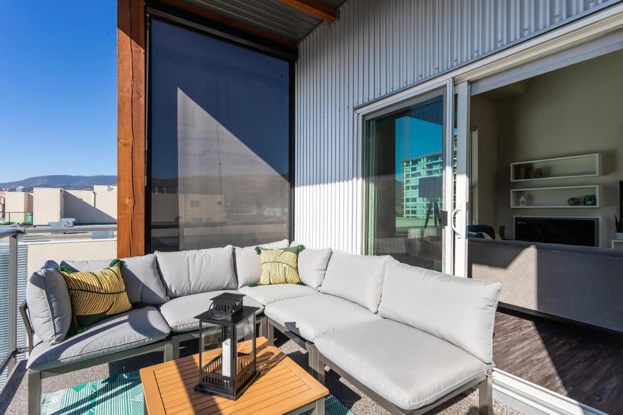 Corner Nest - Luxury Brand New Top Floor 2Bedroom Condo Kelowna Luaran gambar
